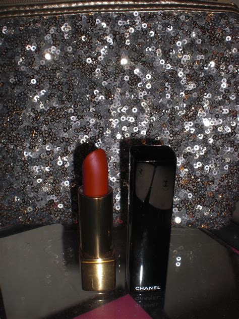 chanel la somptueuse|Chanel rouge vie.